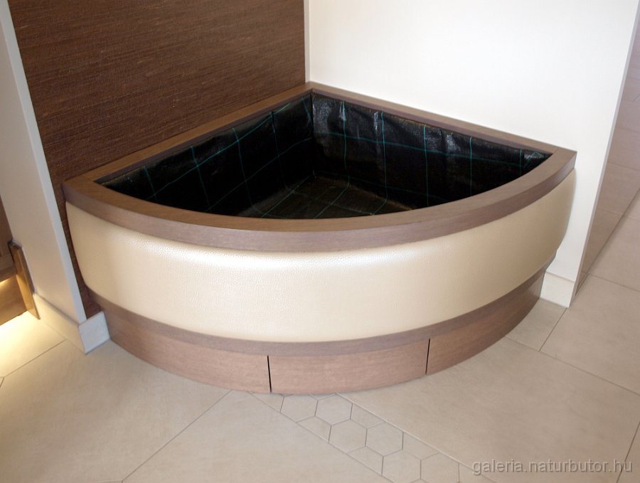 viraglada_fiokkal_gysz1800565.JPG - Vir�gl�ba - k�rpitos oldallal �s fi�kkal (gysz1800565)