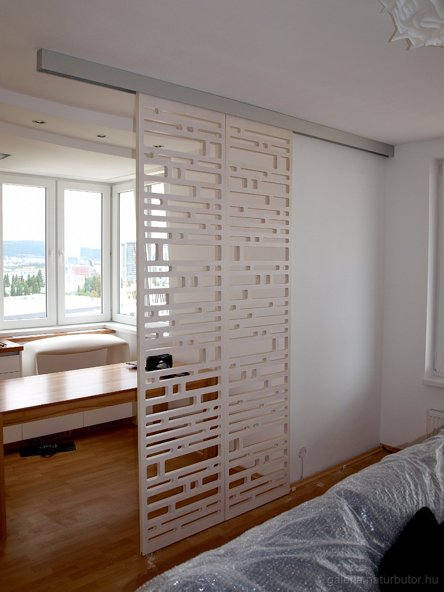 terelvelaszto-attort-diszitessel-110911-2.jpg - T�relv�laszt� - �tt�rt d�sz�t�ssel (110911-2)