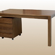 egyedi_iroasztal_gurulos-kontenerrel_gysz120385