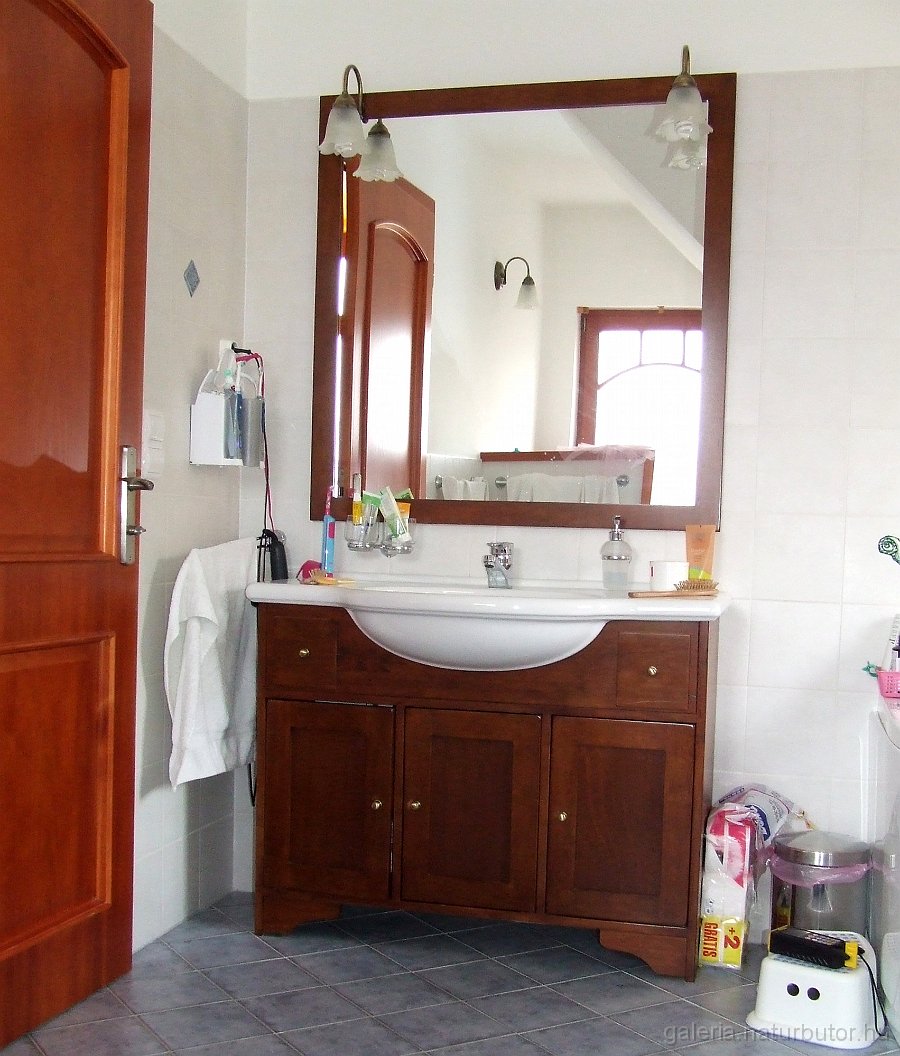 mosdoszekreny-080314.jpg - Mosd�szekr�ny (080314)