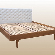 chesterfield_agyk_egyedi_2szem_bor_fejveggel_gysz120212
