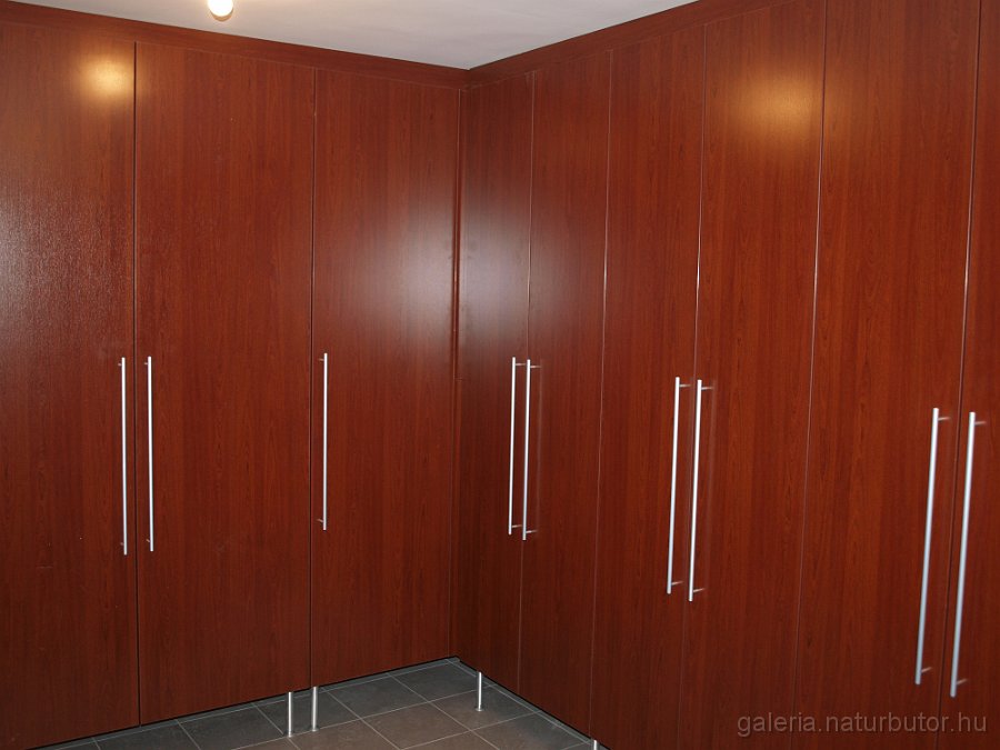 beepitet-szekreny-120210-2.jpg - Be�p�tett szekr�ny (120210-2)