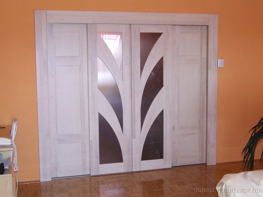 egyedi_beepitett_nappali_szekreny_002.jpg - Be�p�tett szekr�ny - nappaliba