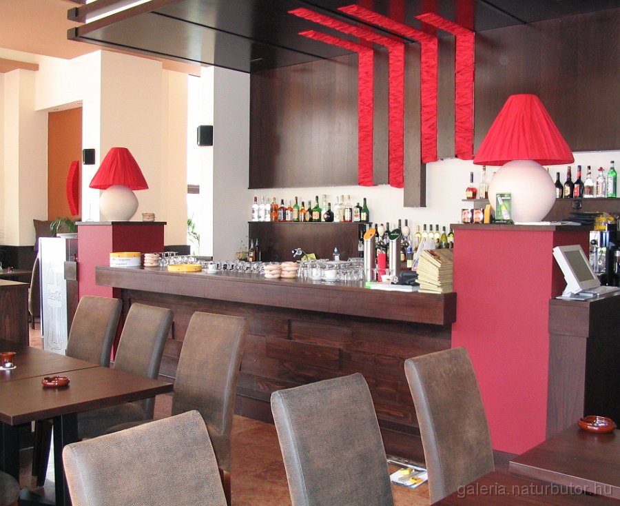 gosser-pult-040621.jpg - G�sser pult (040621)